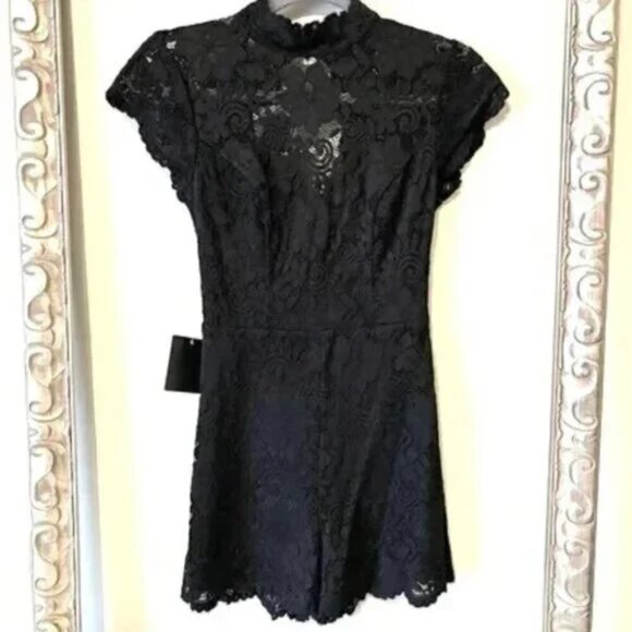 NWT Bebe Lace Romper Open Back High Mock Neck Sweetheart Underlay - Picture 2 of 7